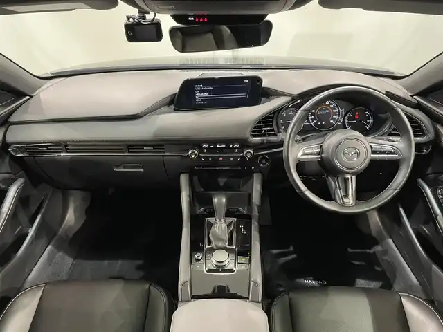 マツダ マツダ３ファストバック XD Lパッケージ 愛知県 2019(令1)年 3.6万km ディープクリスタルブルーマイカ 純正１０．２５インチＳＤナビ/（Bluetooth/フルセグTV/CD・DVD再生/USB/HDMI)　/３６０°ビューモニター　/レーダークルーズコントロール/衝突被害軽減ブレーキ/ビルトインＥＴＣ　/ブラインドスポットモニター（BSM)/ヘッドアップディスプレイ　/前後ドライブレコーダー　/シートヒーター　/ステアリングヒーター/メモリー機能付パワーシート/パドルシフト/USB接続
