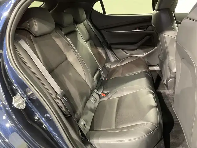 マツダ マツダ３ファストバック XD Lパッケージ 愛知県 2019(令1)年 3.6万km ディープクリスタルブルーマイカ 純正１０．２５インチＳＤナビ/（Bluetooth/フルセグTV/CD・DVD再生/USB/HDMI)　/３６０°ビューモニター　/レーダークルーズコントロール/衝突被害軽減ブレーキ/ビルトインＥＴＣ　/ブラインドスポットモニター（BSM)/ヘッドアップディスプレイ　/前後ドライブレコーダー　/シートヒーター　/ステアリングヒーター/メモリー機能付パワーシート/パドルシフト/USB接続