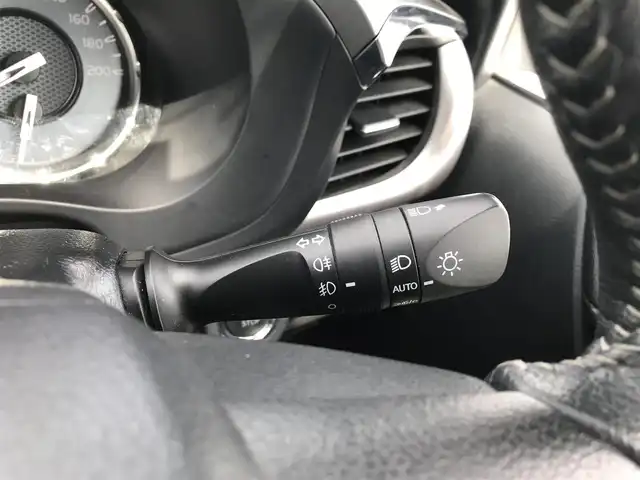 トヨタ ハイラックス Z 富山県 2021(令3)年 6.7万km スーパーホワイトⅡ 〇社外ナビ/〇フルセグTV/〇バックカメラ/〇ETC/〇ドライブレコーダー/〇後席モニター/〇プリクラッシュセーフティ/〇レーンディパーチャーアラート/〇ロードサインアシスト/〇先行車発進告知機能/〇クリアランスソナー/バックソナー/〇アクティブトラクションコントロール/〇ダウンヒルアシストコントロール制御/〇オートLSD/〇リアデフロック/〇レーダークルーズコントロール/〇LEDヘッドランプ/〇オートライト/〇純正17インチアルミ/〇シルバー加飾付革巻きステアリング/〇ステアリングスイッチ/〇オートエアコン/〇スマートエントリー/〇禁煙車