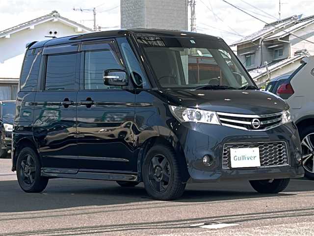 日産 ルークス ハイウェイスター ターボ 愛媛県 2013(平25)年 8.1万km ブルーイッシュブラック 純正メモリナビ（MC312D-A）/・フルセグTV/・CD/DVD再生/・Bluetooth接続/・SDミュージックサーバー/・AM/FM/バックカメラ/ETC/ターボ/両側パワースライドドア/ベッンチシート/オートライト/スマートキー/スペアキー/プッシュスタート /13インチ社外アルミ