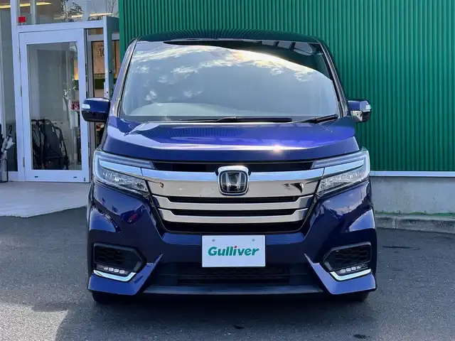 ホンダ ステップワゴン スパーダ ハイブリッド G ホンダセンシング 宮城県 2018(平30)年 5.7万km オブシダンブルーパール ホンダセンシング/●衝突軽減ブレーキ〈CMBS〉/●誤発進抑制機能/●歩行者事故低減ステアリング/●路外逸脱抑制機能/●渋滞追従機能付ACC〈アダプティブ・クルーズ・コントロール〉/●LKAS〈車線維持支援システム〉/●先行車発進お知らせ機能/●標識認識機能/純正ナビ（VXM-194VFi）/・CD/DVD/・Bluetooth/・フルセグTV/バックカメラ/ビルトインETC/ドライブレコーダー/両側パワースライドドア/革巻きステアリング/ステアリングスイッチ/電動パーキングブレーキ/ブレーキホールド/LEDヘッドランプ/フォグランプ/オートライト/スマートキー＆プッシュスタート/電動格納ミラー/フロント・フルオートエアコンディショナー＋リア・マニュアルクーラー/純正16インチAW/純正フロアマット/ドアバイザー/Wエアバッグ