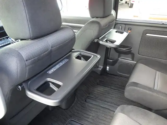 ホンダ ステップワゴン スパーダ ハイブリッド G ホンダセンシング 千葉県 2018(平30)年 5.7万km オブシダンブルーパール ホンダセンシング/●衝突軽減ブレーキ〈CMBS〉/●誤発進抑制機能/●歩行者事故低減ステアリング/●路外逸脱抑制機能/●渋滞追従機能付ACC〈アダプティブ・クルーズ・コントロール〉/●LKAS〈車線維持支援システム〉/●先行車発進お知らせ機能/●標識認識機能/純正ナビ（VXM-194VFi）/・CD/DVD/・Bluetooth/・フルセグTV/バックカメラ/ビルトインETC/ドライブレコーダー/両側パワースライドドア/革巻きステアリング/ステアリングスイッチ/電動パーキングブレーキ/ブレーキホールド/LEDヘッドランプ/フォグランプ/オートライト/スマートキー＆プッシュスタート/電動格納ミラー/フロント・フルオートエアコンディショナー＋リア・マニュアルクーラー/純正16インチAW/純正フロアマット/ドアバイザー/Wエアバッグ