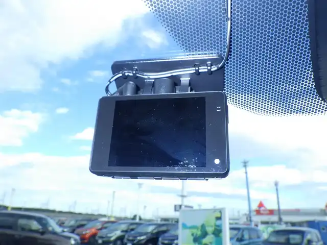 ホンダ ステップワゴン スパーダ ハイブリッド G ホンダセンシング 千葉県 2018(平30)年 5.7万km オブシダンブルーパール ホンダセンシング/●衝突軽減ブレーキ〈CMBS〉/●誤発進抑制機能/●歩行者事故低減ステアリング/●路外逸脱抑制機能/●渋滞追従機能付ACC〈アダプティブ・クルーズ・コントロール〉/●LKAS〈車線維持支援システム〉/●先行車発進お知らせ機能/●標識認識機能/純正ナビ（VXM-194VFi）/・CD/DVD/・Bluetooth/・フルセグTV/バックカメラ/ビルトインETC/ドライブレコーダー/両側パワースライドドア/革巻きステアリング/ステアリングスイッチ/電動パーキングブレーキ/ブレーキホールド/LEDヘッドランプ/フォグランプ/オートライト/スマートキー＆プッシュスタート/電動格納ミラー/フロント・フルオートエアコンディショナー＋リア・マニュアルクーラー/純正16インチAW/純正フロアマット/ドアバイザー/Wエアバッグ