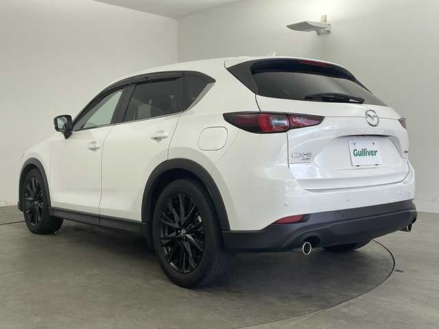 マツダ ＣＸ－５ XD ブラックトーンエディション 兵庫県 2022(令4)年 5.1万km スノーフレイクホワイトパールマイカ ・純正ナビ&TV&USB&BT&スマホ連携/・全方位カメラ/・スマートキー/・ＥＴＣ/・前後ドライブレコーダー/・ハーフレザーシート/・シートヒーター/・ステアリングヒーター/・ヘッドアップディスプレイ/・i-ACTIVSENSE/・ブラインドスポットモニター/・追従型クルーズコントロール/・衝突被害軽減ブレーキ/・レーンキープ・アシスト・システム/・AT誤発進抑制制御/・スマート・シティ・ブレーキ・サポート/・コーナーセンサー/・ＬＥＤオートライト/・電動リアゲート/・純正フロアマット/・純正AW/・横滑り防止装置