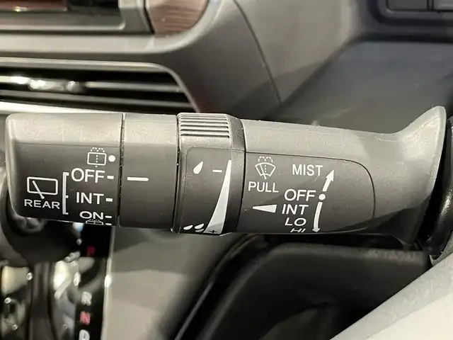 ホンダ オデッセイ ハイブリッド e:HEVアブソルート EX 愛知県 2021(令3)年 4.4万km プラチナホワイトパール 純正１０インチGathersナビ　/(CD・DVD再生/FM/AM/SD/フルセグTV/Bluetooth/USB/CarPlay)/マルチビューカメラシステム　/ホンダセンシング/　　-衝突軽減ブレーキ〈CMBS〉/　　-路外逸脱抑制機能/　　-誤発進抑制機能/　　-先行車発進お知らせ機能/　　-標識認識機能　/　　-レーダークルーズコントロール　/ブラインドスポットインフォメーション/両側パワースライドドア　/シートヒーター　/ビルトインＥＴＣ２．０　/電動バックドア　/D席/N席パワーシート/コーナーセンサー/ドライブレコーダー/オットマン