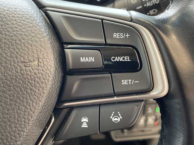 ホンダ オデッセイ ハイブリッド e:HEVアブソルート EX 埼玉県 2021(令3)年 4.4万km プラチナホワイトパール ホンダセンシング /純正10インチメモリナビ/　　CD/DVD/BT/フルセグ/HDMI /全方位カメラ /両側パワースライドドア /パワーバックドア /レーダークルーズコントロール /LEDオートライト /ハーフレザーシート/パワーシート /シートヒーター /純正18インチアルミホイール/ブラインドスポットモニター/ステアリングスイッチ/電子パーキング/純正ETC2.0