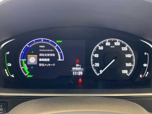 ホンダ オデッセイ ハイブリッド e:HEVアブソルート EX 埼玉県 2021(令3)年 4.4万km プラチナホワイトパール ホンダセンシング /純正10インチメモリナビ/　　CD/DVD/BT/フルセグ/HDMI /全方位カメラ /両側パワースライドドア /パワーバックドア /レーダークルーズコントロール /LEDオートライト /ハーフレザーシート/パワーシート /シートヒーター /純正18インチアルミホイール/ブラインドスポットモニター/ステアリングスイッチ/電子パーキング/純正ETC2.0