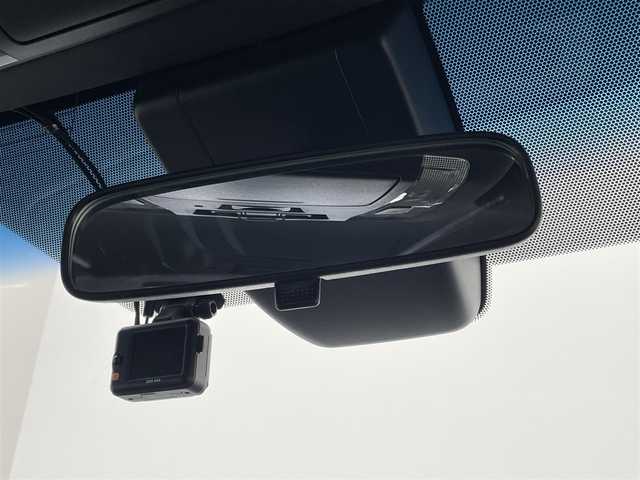 トヨタ アルファード S タイプゴールド 埼玉県 2020(令2)年 6.4万km ホワイトパールクリスタルシャイン 純正9インチディスプレイオーディオ 純正12インチフリップダウンモニター セーフティセンス バックカメラ ETC 三眼LEDライト パワーバックドア 両側パワースライドドア 前後ドラレコ 地デジTV