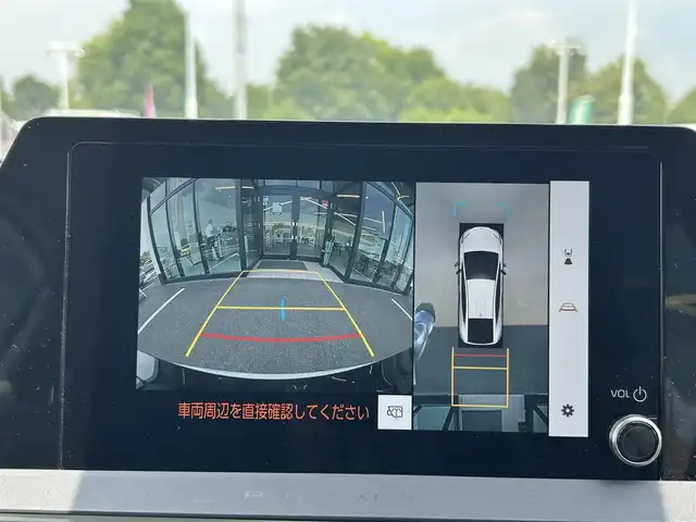 トヨタ プリウス U 栃木県 2023(令5)年 0.9万km プラチナホワイトパールマイカ トヨタセーフティセンス/純正9インチナビ/フルセグテレビ/パノラミックビューモニター/ドライブレコーダー/ETC2.0/レーダークルーズコントロール/スタッドレスタイヤ＋社外AW積込/スマートキー/純正フロアマット/LEDオートライト/純正アルミホイール/コーナーセンサー/プッシュスタート/横滑り防止装置/100V充電