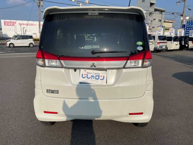 三菱 デリカＤ：２ リミテッド 和歌山県 2015(平27)年 3.5万km パールホワイト (株)IDOMが運営する【じしゃロン和歌山店】の自社ローン対象車両になります。こちらは現金ご利用時の価格です。/自社ローンご希望の方は別途その旨お申付け下さい。/純正SDナビ/　(AM/FM/ワンセグ/CD/DVD/BT)/ETC/純正フロアマット/片側パワースライド