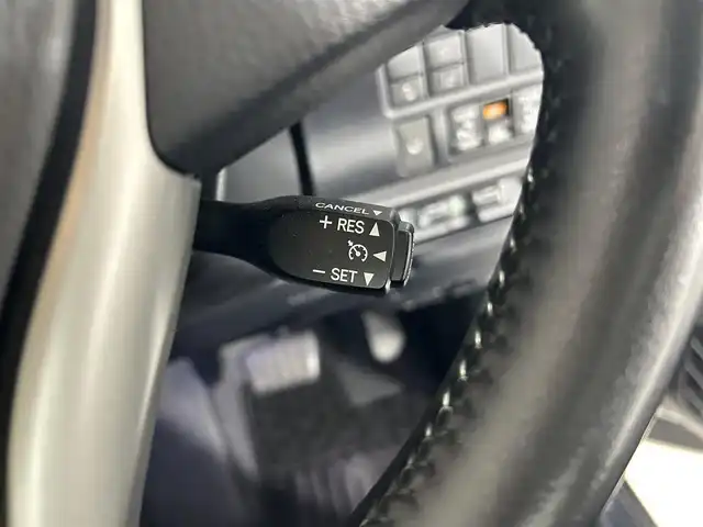 トヨタ ヴォクシー ZS 煌Ⅲ 佐賀県 2021(令3)年 3.7万km ブラック 社外11インチナビ（ALPAINE）/フルセグTV/Bluetooth/CD/DVD/バックカメラ/社外12.8インチフリップダウンモニター（ALPAINE）/モデリスタエアロ/両側パワースライドドア/ビルトインETC/前方・後方ドライブレコーダー/クルーズコントロール/トヨタセーフティーセンス/パーキングソナー/コーナーセンサー/先行車発進告知機能/衝突被害軽減ブレーキ/純正フロアマット/純正16インチアルミホイール/社外シートカバー/Wエアコン