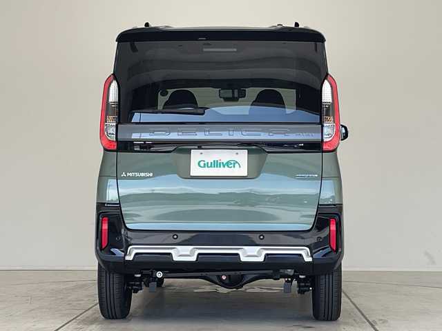 三菱 デリカミニ T プレミアム 愛知県 2025(令7)年 0.1千km ＤグリーンＭ マイパイロット/届出済未使用車/純正9型ディスプレイ/全方位カメラ/両側パワースライドドア/クルーズコントロール/シートヒーター/バックカメラ/コーナーセンサー/純正アルミホイール/ルーフレール/純正アルミホイール/LEDヘッドライト/パドルシフト/ステアリングヒーター/インテリジェントミラー/オートマチックハイビーム/衝突軽減システム/フルセグ/Bluetooth/ステアリングスイッチ/スマートキー/プッシュスタート