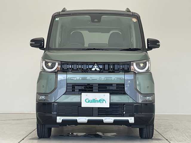 三菱 デリカミニ T プレミアム 愛知県 2025(令7)年 0.1千km ＤグリーンＭ マイパイロット/届出済未使用車/純正9型ディスプレイ/全方位カメラ/両側パワースライドドア/クルーズコントロール/シートヒーター/バックカメラ/コーナーセンサー/純正アルミホイール/ルーフレール/純正アルミホイール/LEDヘッドライト/パドルシフト/ステアリングヒーター/インテリジェントミラー/オートマチックハイビーム/衝突軽減システム/フルセグ/Bluetooth/ステアリングスイッチ/スマートキー/プッシュスタート