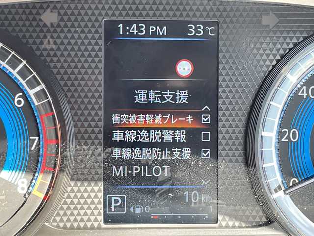 三菱 デリカミニ T プレミアム 愛知県 2025(令7)年 0.1千km ＤグリーンＭ マイパイロット/届出済未使用車/純正9型ディスプレイ/全方位カメラ/両側パワースライドドア/クルーズコントロール/シートヒーター/バックカメラ/コーナーセンサー/純正アルミホイール/ルーフレール/純正アルミホイール/LEDヘッドライト/パドルシフト/ステアリングヒーター/インテリジェントミラー/オートマチックハイビーム/衝突軽減システム/フルセグ/Bluetooth/ステアリングスイッチ/スマートキー/プッシュスタート