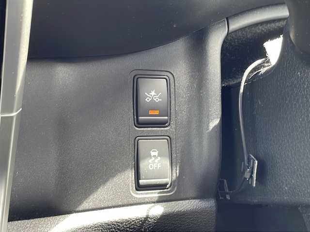 日産 セレナ ハイウェイスター プロパイロットED 沖縄県 2016(平28)年 8.4万km アズライトブルー 純正ナビ・TV・Bluetooth・CD・DVD/バックカメラ/フリップダウンモニター/両側パワースライドドア/ETC/コーナーセンサー/オートライト/衝突軽減システム/プロパイロット/レーンキープアシスト/LEDヘッドライト/レーンキープアシスト