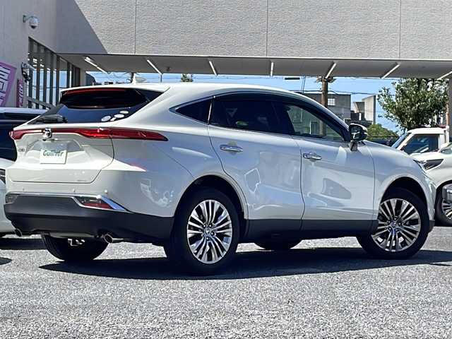 トヨタ ハリアー Z 大阪府 2020(令2)年 0.9万km ホワイトパールクリスタルシャイン ワンオーナー/ビルトインETC2.0/アラウンドビューモニター/デジタルインナーミラー/Rクルーズコントロール/パワーシート/パワーバックドア/純正ナビ/-フルセグ/AM/FM/Bluetooth/コーナーセンサー/ドライブレコーダー/イモビライザー/純正マット/電格ミラー