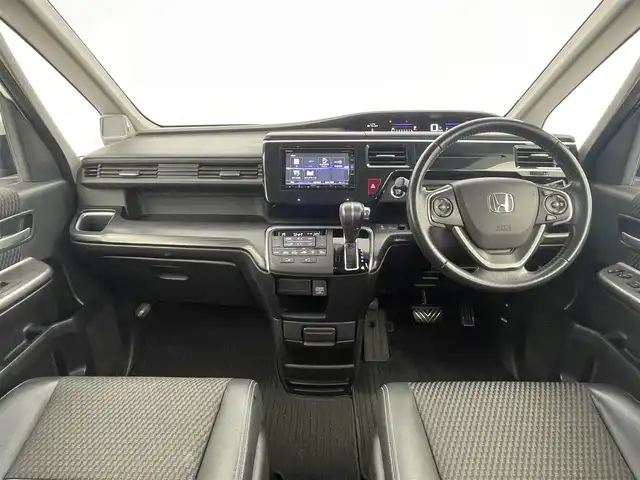 ホンダ ステップワゴン スパーダ クルスピセンシング 群馬県 2016(平28)年 6.1万km ホワイトオーキッドパール 純正7インチナビ（CD/DVD/BT/SD/フルセグ）/ホンダセンシング/両側パワースライドドア/アイドリングストップ/オートライト/前ドライブレコーダー