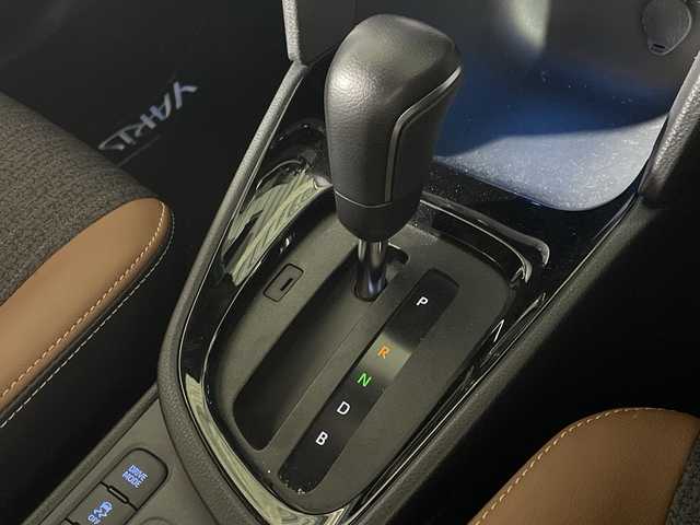 トヨタ ヤリスクロス ハイブリッド Z アドベンチャー 福岡県 2023(令5)年 1.7万km ブラックマイカ 純正8型ナビ（BT/USB/AMFM/ACD/AA）/バックカメラ/ビルトインETC/TSS（PCS/LKA/ACC/RSA/BSM/先行車アラート）/シートヒーター　/ハンドルヒーター/PBA/TRD18AW