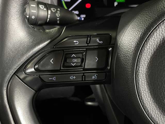 トヨタ ヤリスクロス ハイブリッド Z アドベンチャー 福岡県 2023(令5)年 1.7万km ブラックマイカ 純正8型ナビ（BT/USB/AMFM/ACD/AA）/バックカメラ/ビルトインETC/TSS（PCS/LKA/ACC/RSA/BSM/先行車アラート）/シートヒーター　/ハンドルヒーター/PBA/TRD18AW