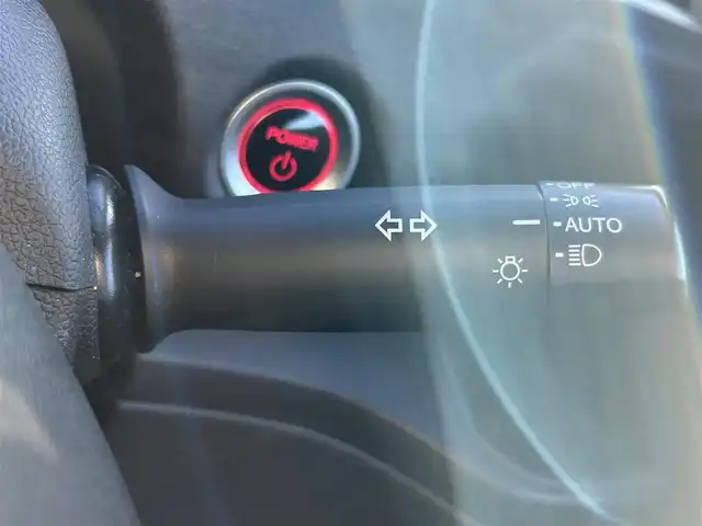 ホンダ フリード ハイブリット EX 愛知県 2017(平29)年 10.2万km ホワイトオーキッドパール ホンダセンシング/　・衝突軽減ブレーキ/　・誤発進抑制機能/　・アダプティブクルーズコントロール/　・車線維持システム/両側パワースライド/純正HDDナビ/　・フルセグTV/　・Bluetootｈ/　・CD/DVD/　・AM/FM/　・iPod/純正フロアマット/純正15インチAW/ハーフレザーシート/シートヒーター（前席）/LEDヘッドライト/オートライト/ビルトインETC/スマートキー