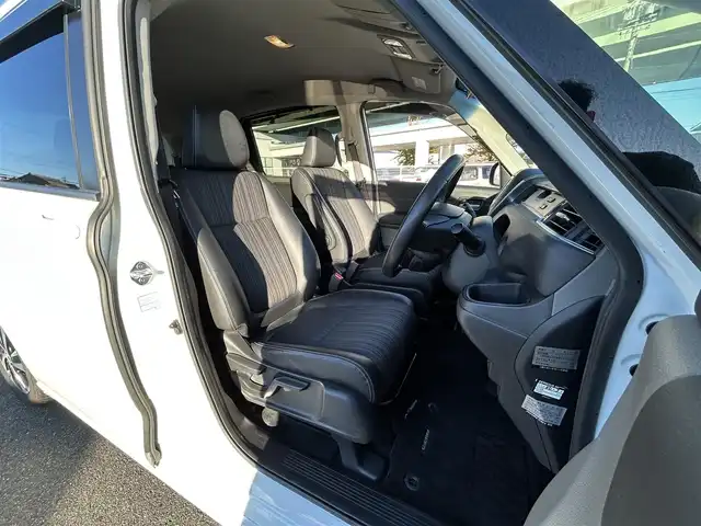 ホンダ フリード ハイブリット EX 愛知県 2017(平29)年 10.2万km ホワイトオーキッドパール ホンダセンシング/　・衝突軽減ブレーキ/　・誤発進抑制機能/　・アダプティブクルーズコントロール/　・車線維持システム/両側パワースライド/純正HDDナビ/　・フルセグTV/　・Bluetootｈ/　・CD/DVD/　・AM/FM/　・iPod/純正フロアマット/純正15インチAW/ハーフレザーシート/シートヒーター（前席）/LEDヘッドライト/オートライト/ビルトインETC/スマートキー