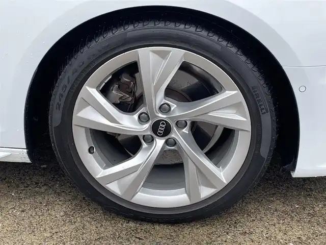 アウディ Ａ４ アバント 35TDI Sライン 東京都 2021(令3)年 3.9万km 白 ＭＭＩナビ／ＤＴＶ/３６０°カメラ/マトリクスＬＥＤ/ハーフレザーシート/シートヒーター/ACC/BSM/レーンアシスト/バーチャルコックピット/ETC/前後ドラレコ/パワーバックドア/Apple Car Play/Andoroido Auto