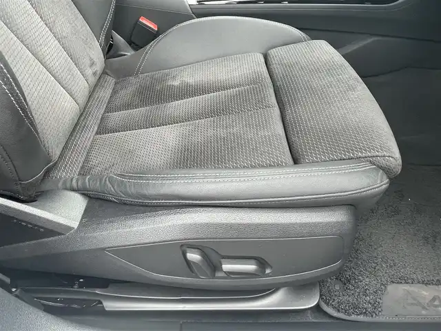 アウディ Ａ４ アバント 35TDI Sライン 東京都 2021(令3)年 3.9万km 白 ＭＭＩナビ／ＤＴＶ/３６０°カメラ/マトリクスＬＥＤ/ハーフレザーシート/シートヒーター/ACC/BSM/レーンアシスト/バーチャルコックピット/ETC/前後ドラレコ/パワーバックドア/Apple Car Play/Andoroido Auto