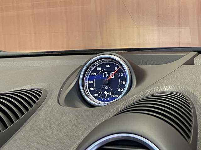 ポルシェ ７１８ボクスター 愛知県 2021(令3)年 0.9万km 黒 1オーナー/スポーツクロノパッケージ/スポーツエキゾースト/純正ナビ/バックカメラ/Bluetooth /黒ハーフレザーシート /純正18インチアルミ /カラークレスト /赤幌 /ETC /アイドリングストップ /HIDヘッドライト/オートライト