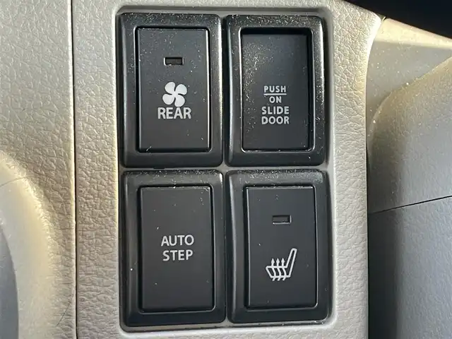 スズキ エブリィ ワゴン PZターボ スペシャル 滋賀県 2022(令4)年 4.2万km クールカーキPM 社外SDナビ/(地デジ CD Bluetooth)/バックカメラ/衝突軽減ブレーキ/車線逸脱警報/横滑り防止/電動サイドステップ/両側パワースライドドア/アイドリングストップ/スマートキー/プッシュスタート/ドライブレコーダー/ETC/電動格納ミラー/ウインカーミラー/ドアバイザー