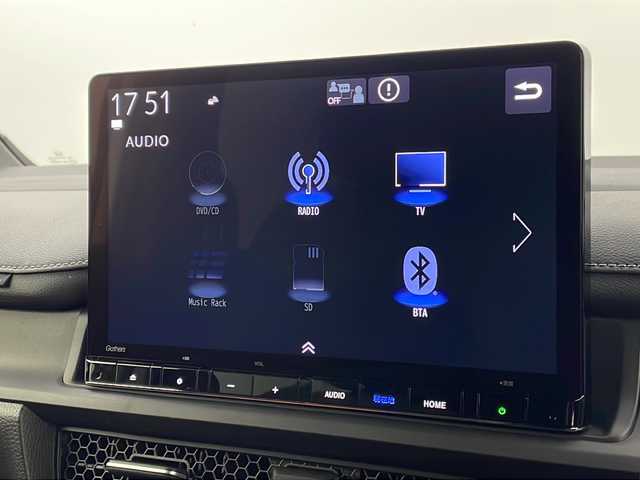 ホンダ ステップワゴン スパーダ eHEV 栃木県 2025(令7)年 0.1千km プラチナホワイトパール 登録済未使用車/純正11.4型ナビ(LXM-247VFLi)/（CD/DVD/Bluetooth/フルセグTV/USB）/バックカメラ/Honda CONNECT for Gathers＋ナビ装着用スペシャルパッケージ/Honda SENSING/●衝突軽減ブレーキ（CMBS）/●先行車発進お知らせ機能/●歩行者事故低減ステアリング/●路外逸脱抑制機能/●標識認識機能/●渋滞追従機能付アダプティブクルーズコントロール（ACC）/●車線維持支援システム（LKAS）/●トラフィックジャムアシスト（渋滞運転支援機能）/●誤発進抑制機能/●後方誤発進抑制機能/●近距離衝突軽減ブレーキ/●急アクセル抑制機能/●パーキングセンサーシステム/●後退出庫サポート/ブラインドスポットインフォメーション/パワーテールゲート(メモリー機能付)/2列目オットマン/運転席＆助手席シートヒーター/トリプルゾーンコントロール・フルオートエアコンディショナー/コンビシート/純正16インチアルミホイール(SPADA専用)/減速セレクター/全列USBチャージャー