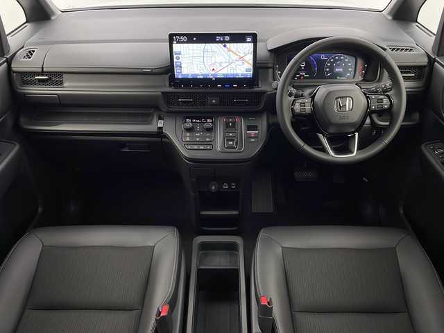 ホンダ ステップワゴン スパーダ eHEV 栃木県 2025(令7)年 0.1千km プラチナホワイトパール 登録済未使用車/純正11.4型ナビ(LXM-247VFLi)/（CD/DVD/Bluetooth/フルセグTV/USB）/バックカメラ/Honda CONNECT for Gathers＋ナビ装着用スペシャルパッケージ/Honda SENSING/●衝突軽減ブレーキ（CMBS）/●先行車発進お知らせ機能/●歩行者事故低減ステアリング/●路外逸脱抑制機能/●標識認識機能/●渋滞追従機能付アダプティブクルーズコントロール（ACC）/●車線維持支援システム（LKAS）/●トラフィックジャムアシスト（渋滞運転支援機能）/●誤発進抑制機能/●後方誤発進抑制機能/●近距離衝突軽減ブレーキ/●急アクセル抑制機能/●パーキングセンサーシステム/●後退出庫サポート/ブラインドスポットインフォメーション/パワーテールゲート(メモリー機能付)/2列目オットマン/運転席＆助手席シートヒーター/トリプルゾーンコントロール・フルオートエアコンディショナー/コンビシート/純正16インチアルミホイール(SPADA専用)/減速セレクター/全列USBチャージャー