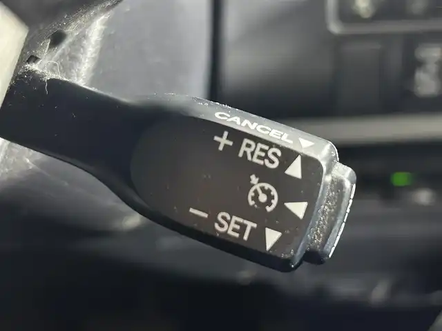 トヨタ ヴォクシー ハイブリッド ZS 煌 佐賀県 2018(平30)年 4.9万km ブラック 純正10.5インチナビ/AM/FM/CD/DVD/SD/Bluetooth/フルセグTV/スマートキー/スペアキー/クルーズコントロール/バックカメラ/ETC/前後ドライブレコーダー/ウォークスルー/純正フロアマット/シートヒーター/両側パワースライドドア/純正16インチAW/横滑り防止装置/先行者発進告知機能/レーンキープアシスト/プリクラッシュセーフティ/オートライト/オートハイビーム/ステアリングリモコン/バイザー/電動格納ミラー