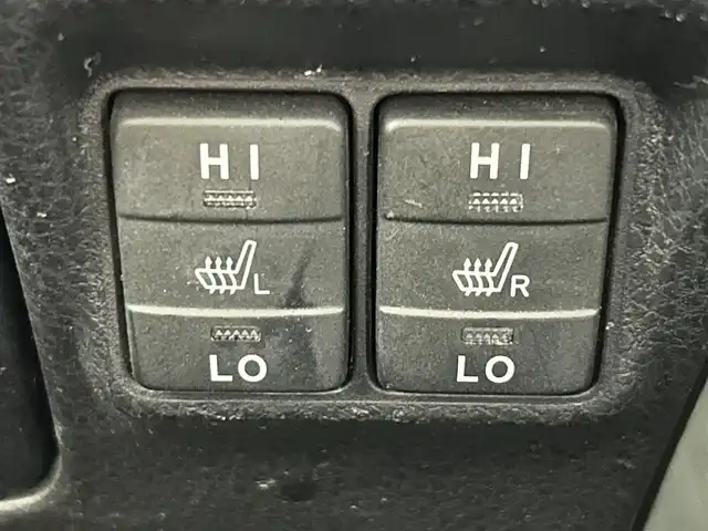 トヨタ ヴォクシー ハイブリッド ZS 煌 佐賀県 2018(平30)年 4.9万km ブラック 純正10.5インチナビ/AM/FM/CD/DVD/SD/Bluetooth/フルセグTV/スマートキー/スペアキー/クルーズコントロール/バックカメラ/ETC/前後ドライブレコーダー/ウォークスルー/純正フロアマット/シートヒーター/両側パワースライドドア/純正16インチAW/横滑り防止装置/先行者発進告知機能/レーンキープアシスト/プリクラッシュセーフティ/オートライト/オートハイビーム/ステアリングリモコン/バイザー/電動格納ミラー