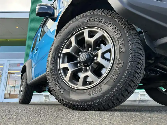 スズキ ジムニー シエラ JC 宮城県 2019(平31)年 8.7万km ブリスクブルーメタリック/ブラック2トーンルーフ ワンオーナー/社外SDナビ/・フルセグTV/・Bluetooth/・CD/DVD/ETC/純正15インチAW/バックカメラ/シートヒーター/クルーズコントロール/フルオートエアコン/LEDヘッドライト/ヘッドライトウォッシャー/電動格納ミラー/スズキセーフティサポート/・デュアルセンサーブレーキサポート/・誤発進抑制機能/・車線逸脱警報機能/・ふらつき警報機能/・ハイビームアシスト/・標識認識機能/・6エアバッグ/本革巻きステアリングホイール/UVカット機能付ガラス/キーレスプッシュスタートシステム