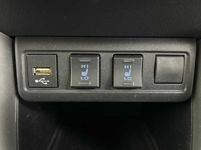 トヨタ カローラ クロス ハイブリッド Z 三重県 2021(令3)年 4.5万km アティチュードブラックマイカ /禁煙車//純正9インチディスプレイオーディオ//バックカメラ//トヨタセーフティセンス//衝突軽減ブレーキ//レーントレーシングアシスト//レーダークルーズコントロール//ブラインドスポットモニター//RCTA//PKSB//RSA//オートハイビーム//前後クリアランスソナー//ルーフレール//パワーバックドア//LED//フォグ//オートライト//純正ビルトインETC//ハーフレザーシート//DN席シートヒーター