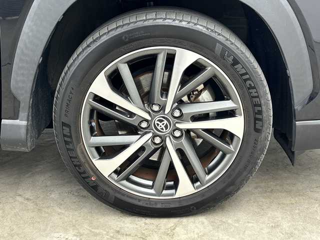 トヨタ カローラ クロス ハイブリッド Z 三重県 2021(令3)年 4.5万km アティチュードブラックマイカ /禁煙車//純正9インチディスプレイオーディオ//バックカメラ//トヨタセーフティセンス//衝突軽減ブレーキ//レーントレーシングアシスト//レーダークルーズコントロール//ブラインドスポットモニター//RCTA//PKSB//RSA//オートハイビーム//前後クリアランスソナー//ルーフレール//パワーバックドア//LED//フォグ//オートライト//純正ビルトインETC//ハーフレザーシート//DN席シートヒーター