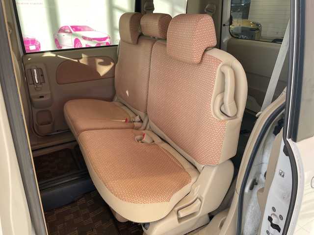 トヨタ シエンタ X Lパッケージ 埼玉県 2015(平27)年 5.7万km ホワイトパールクリスタルシャイン 純正ナビ/　　CD/BT/フルセグ/バックカメラ/左パワーバックドア/ETC