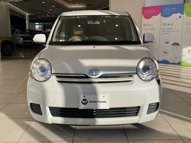 トヨタ シエンタ X Lパッケージ 埼玉県 2015(平27)年 5.7万km ホワイトパールクリスタルシャイン 純正ナビ/　　CD/BT/フルセグ/バックカメラ/左パワーバックドア/ETC