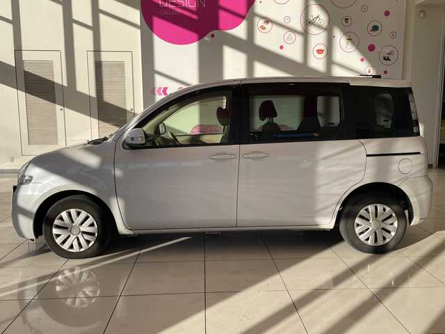 トヨタ シエンタ X Lパッケージ 埼玉県 2015(平27)年 5.7万km ホワイトパールクリスタルシャイン 純正ナビ/　　CD/BT/フルセグ/バックカメラ/左パワーバックドア/ETC