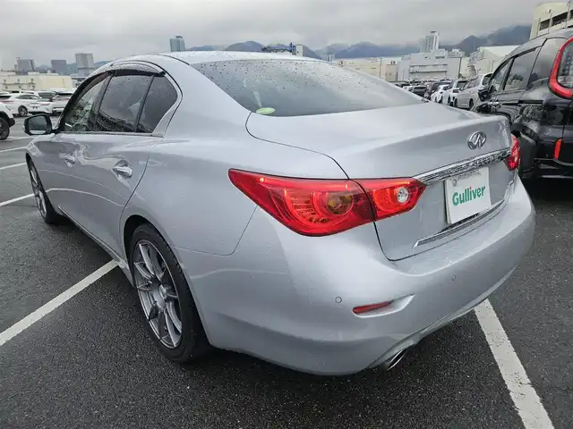 日産 スカイライン 200GT－t タイプSP 鹿児島県 2015(平27)年 9.2万km ブリリアントシルバー 純正8型ナビ/フルセグTV/アラウンドビューモニター/ビルトインETC/ドライブレコーダー/レーダークルーズコントロール/フロント/バックソナー/エマージェンシーブレーキ/後側方衝突防止支援システム/車線逸脱防止支援システム/後方車両検知警報/ターボ/LEDヘッドランプ/革巻きステアリング/パドルシフト/ブラック革シート/前席パワーシート/シートヒーター/運転席ポジションメモリー/社外19インチアルミホイール/スマートキー/プッシュエンジンスターター/禁煙車