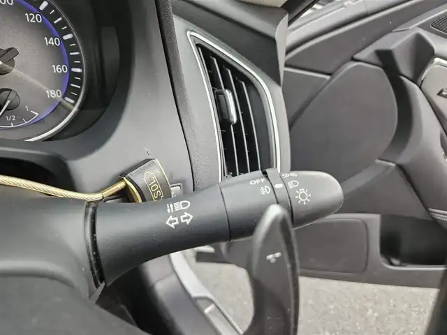 日産 スカイライン 200GT－t タイプSP 鹿児島県 2015(平27)年 9.2万km ブリリアントシルバー 純正8型ナビ/フルセグTV/アラウンドビューモニター/ビルトインETC/ドライブレコーダー/レーダークルーズコントロール/フロント/バックソナー/エマージェンシーブレーキ/後側方衝突防止支援システム/車線逸脱防止支援システム/後方車両検知警報/ターボ/LEDヘッドランプ/革巻きステアリング/パドルシフト/ブラック革シート/前席パワーシート/シートヒーター/運転席ポジションメモリー/社外19インチアルミホイール/スマートキー/プッシュエンジンスターター/禁煙車