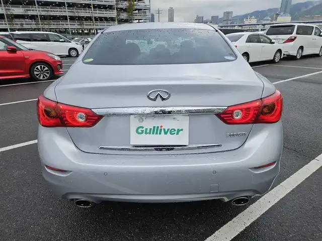 日産 スカイライン 200GT－t タイプSP 鹿児島県 2015(平27)年 9.2万km ブリリアントシルバー 純正8型ナビ/フルセグTV/アラウンドビューモニター/ビルトインETC/ドライブレコーダー/レーダークルーズコントロール/フロント/バックソナー/エマージェンシーブレーキ/後側方衝突防止支援システム/車線逸脱防止支援システム/後方車両検知警報/ターボ/LEDヘッドランプ/革巻きステアリング/パドルシフト/ブラック革シート/前席パワーシート/シートヒーター/運転席ポジションメモリー/社外19インチアルミホイール/スマートキー/プッシュエンジンスターター/禁煙車