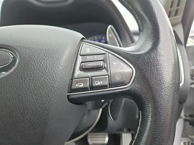 日産 スカイライン 200GT－t タイプSP 鹿児島県 2015(平27)年 9.2万km ブリリアントシルバー 純正8型ナビ/フルセグTV/アラウンドビューモニター/ビルトインETC/ドライブレコーダー/レーダークルーズコントロール/フロント/バックソナー/エマージェンシーブレーキ/後側方衝突防止支援システム/車線逸脱防止支援システム/後方車両検知警報/ターボ/LEDヘッドランプ/革巻きステアリング/パドルシフト/ブラック革シート/前席パワーシート/シートヒーター/運転席ポジションメモリー/社外19インチアルミホイール/スマートキー/プッシュエンジンスターター/禁煙車