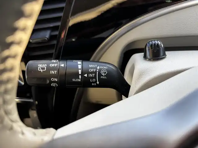 マツダ ビアンテ 20S 福岡県 2011(平23)年 7万km ブリリアントブラック 両側パワスラ/アイドリングストップ/社外ETC/社外AW/キセノンヘッドライト/純正フロアマット/SDナビ/・BT/・バックカメラ/・フルセグTV/ALPINEフリップダウンモニター/スペアキー