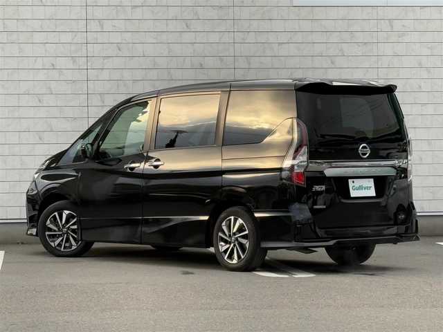 日産 セレナ ハイウェイスター V 愛媛県 2021(令3)年 2.4万km ダイヤモンドブラック 純正ナビ/(フルセグTV/CD/DVD/Bluetooth/SD/USB)/日産プロパイロット/アラウンドビューモニター/両側パワースライドドア/ETC/デジタルインナーミラー/アダプティブクルーズコントロール/エマージェンシーブレーキ/ブライングスポットモニター/LEDヘッドライト/フォグランプ/純正フロアマット/純正16インチアルミホイール/電動パーキングブレーキ/オートホールド/衝突被害軽減システム/横滑り防止装置/レーンキープアシスト/盗難防止装置/スペアキー1本/スマートキー/プッシュスタート