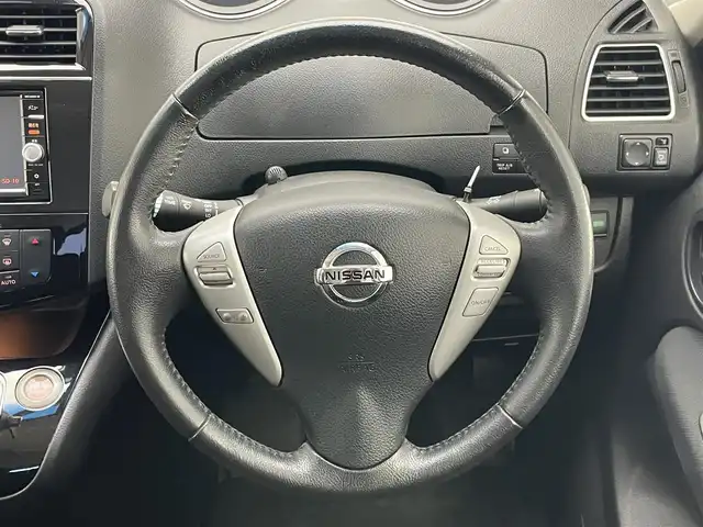 日産 セレナ HWS S HV Vセレ +Sefty 愛知県 2015(平27)年 5.2万km インペリアルアンバーP 純正ナビ　フルセグＴＶ　Ｂｌｕｅｔｏｏｔｈ　バックカメラ　ＥＴＣ　両側パワースライドドア　エマージェンシーブレーキ　衝突軽減　車線逸脱　ＬＥＤオートライト　フォグランプ　クルーズコントロール　禁煙車