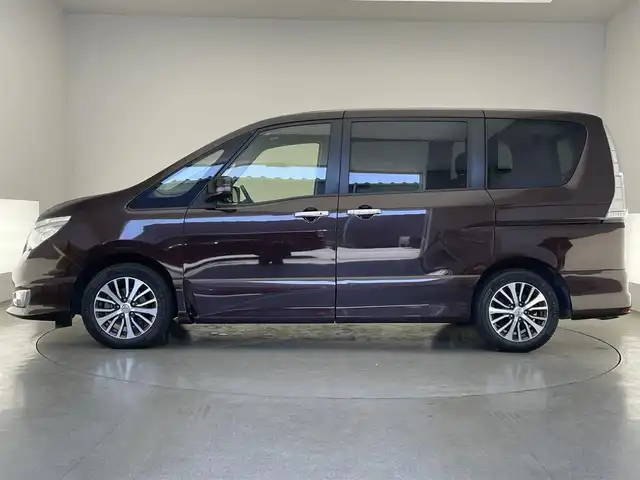 日産 セレナ HWS S HV Vセレ +Sefty 愛知県 2015(平27)年 5.2万km インペリアルアンバーP 純正ナビ　フルセグＴＶ　Ｂｌｕｅｔｏｏｔｈ　バックカメラ　ＥＴＣ　両側パワースライドドア　エマージェンシーブレーキ　衝突軽減　車線逸脱　ＬＥＤオートライト　フォグランプ　クルーズコントロール　禁煙車