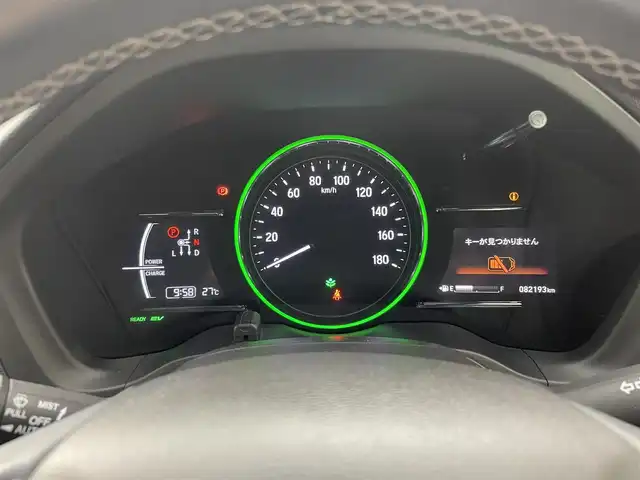 ホンダ ヴェゼル ハイブリッド Z ホンダセンシング 茨城県 2019(令1)年 8.3万km プラチナホワイトパール 純正ナビ/バックカメラ/フルセグ/衝突被害軽減ブレーキ/車線逸脱抑制装置/レーダークルーズコントロール/ETC/ドラレコ/シートヒーター/純正17インチAW/LEDヘッドライト/スマートキー