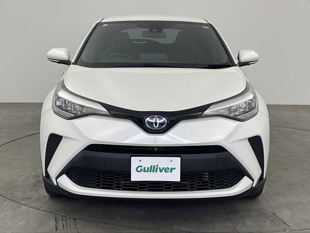 トヨタ Ｃ－ＨＲ S 兵庫県 2020(令2)年 5.8万km ホワイトパールクリスタルシャイン ・トヨタセーフティーセンス/・衝突軽減ブレーキ/・レーンキープアシスト/・レーダークルーズコントロール/・オートマチックハイビーム/・前後コーナーセンサー/・パノラマミックビューモニター/・純正ナビ＆TV＆BT＆DVD＆CD/・スマートキー/・スペアキー/・プッシュスタート/・LEDヘッドライト/・フォグランプ/・オートライト/・フロアマット/・電動パーキング/・オートブレーキホールド/・純正17インチアルミホイール/・横滑り防止装置