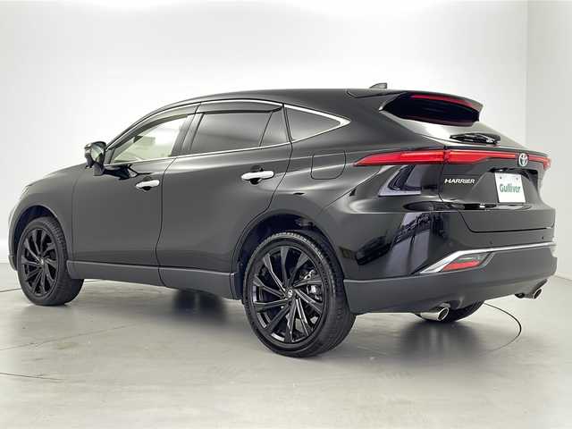 トヨタ ハリアー ハイブリッド Z レザーパッケージ 岐阜県 2021(令3)年 5.5万km ブラック 純正12.3インチJBLディスプレイオーディオ/・フルセグテレビ/・AM/FM/・Bluetooth/革巻きステアリング/・ステアリングヒーター/・ステアリングスイッチ/LEDヘッドライト/・オートライト/・オートハイビーム/TRDオプション20インチアルミホイール/ビルトインETC2.0/黒レザーシート/・シートヒーター(D/N)/・エアーシート(D/N)/デジタルインナーミラー/パワーバックドア/JBLサウンド/スペアキー有/TVキャンセラー/スペアタイヤ(メーカーオプション)/ヘッドアップディスプレイ
